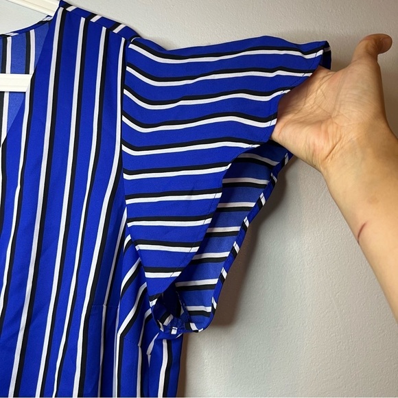 Torrid Womens Plus Sz 3X Blue White Striped With Bow Blouse Flutter Short Sleeve - Picture 5 of 9